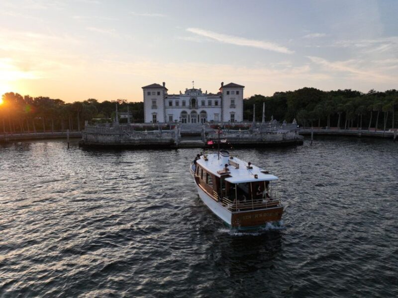 Miami Beach: Vizcaya Sunset Cruise Includes Food and Drink - Key Points