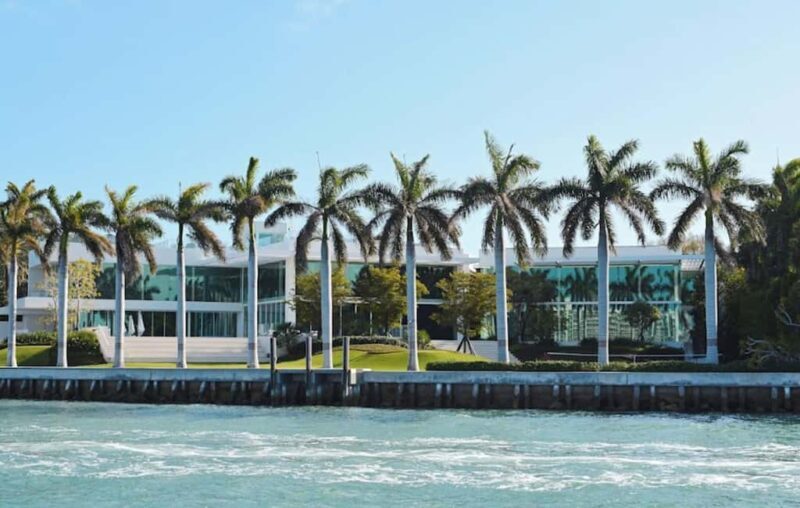 Miami: Biscayne Bay Millionaire's Homes Sightseeing Cruise - A Closer Look at the Biscayne Bay Millionaire’s Homes Cruise
