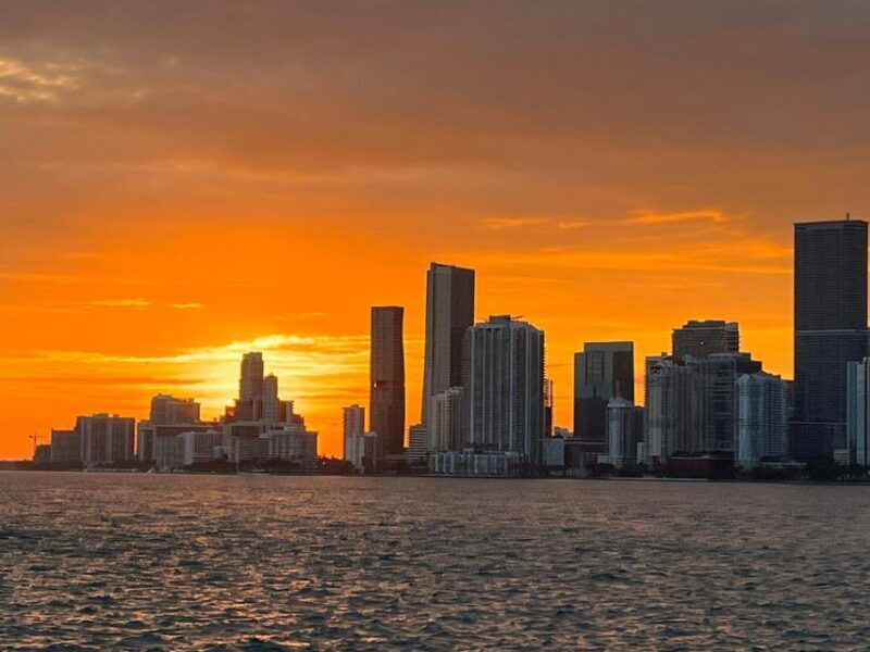 Miami: Biscayne Bay Millionaire's Row Boat Tour - A Closer Look at the Experience