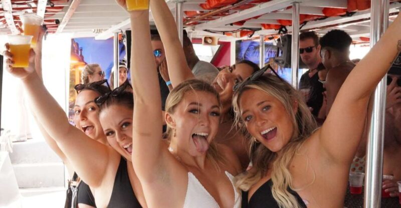 Miami: Boat Party with Live DJ, Unlimited Drinks, and Food - What to Expect on the Miami Boat Party
