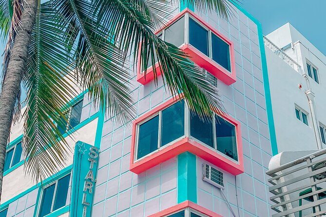 Miami Cocaine Capital in the 80's- History tour- - A Closer Look at the Experience