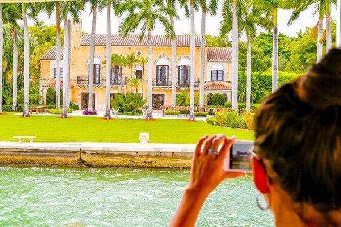 Miami Express Private Boat a 1- Hour Luxury Experience - The Sum Up