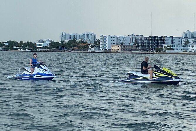 Miami Jet Ski Experience with 1-Hour Rental & Pontoon Transfer - FAQ