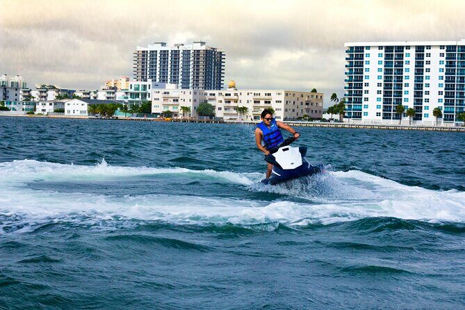 Miami: Jet Ski Tour of Biscayne Bay from Bayside Marketplace - An In-Depth Look at the Miami Jet Ski Tour