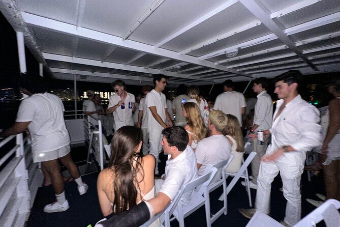 Miami New Years Nightclub Boat Party on Biscayne Bay & Cash Bar - FAQ