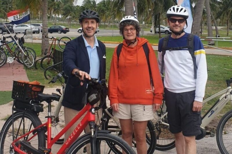 Miami: Private custom tour with a local guide - Key Points