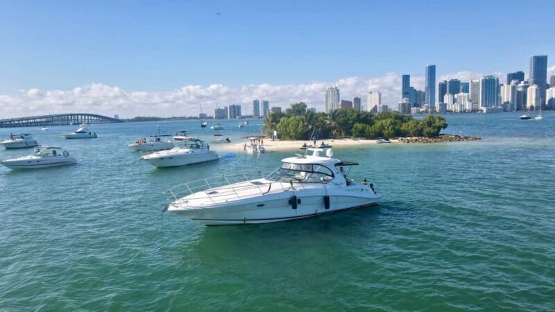 Miami: Private Yacht Charter - Key Points