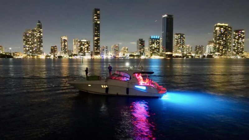 Miami: Private Yacht Charter - An Honest Look at the Miami Private Yacht Experience