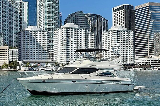 Miami Private Yacht cruise, enjoy the Biscayne bay luxury tours - Who is This Tour Best For?