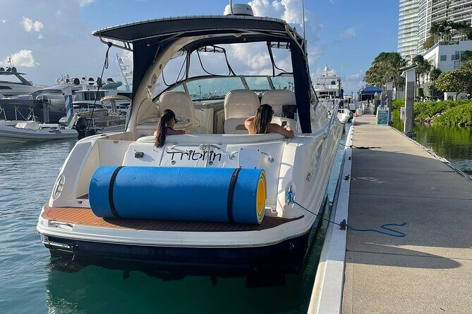 Miami Private Yacht Rental 2 to 4 hours for 12 ppl, Champagne - Pricing and Value