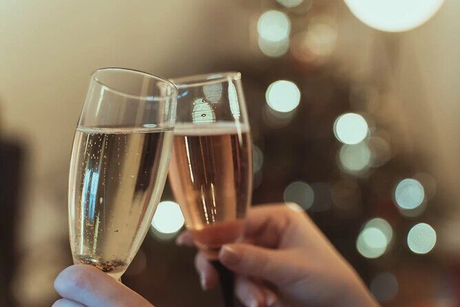 Miami: Romantic Sunset Private Airplane Tour with Free Champagne - FAQ