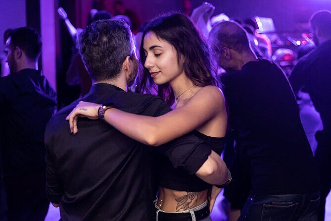 Miami Salsa Lovers Dance Experience - The Authentic Miami Vibe