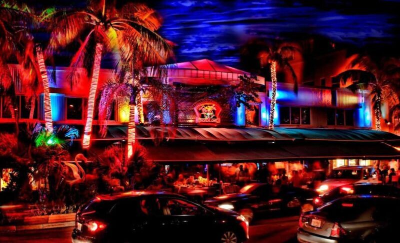 Miami: Salsa Night and Mojitos at Mango's Tropical Cafe - Key Points