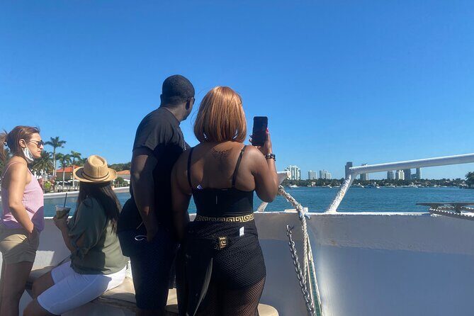 Miami Skyline Cruise of Millionaire Homes with Hotel Pick-up - FAQ