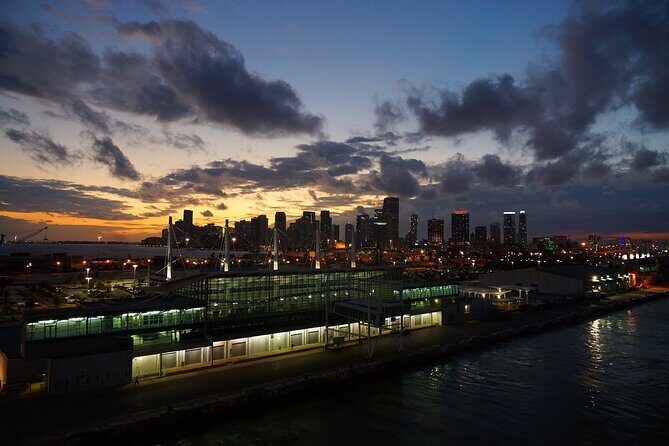 Miami: Skyline Sunset Cruise Biscayne Bay - Key Points