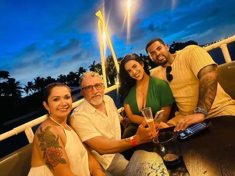 Miami Sunset Champagne Cruise Top Rated for Skyline Views - What Makes This Cruise Stand Out?