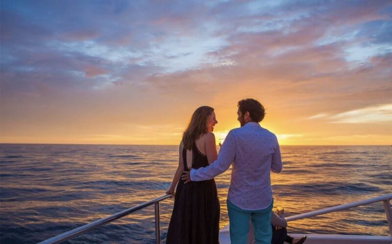 Miami: Sunset Cruise with Celebrity Homes & Open Bar - FAQs