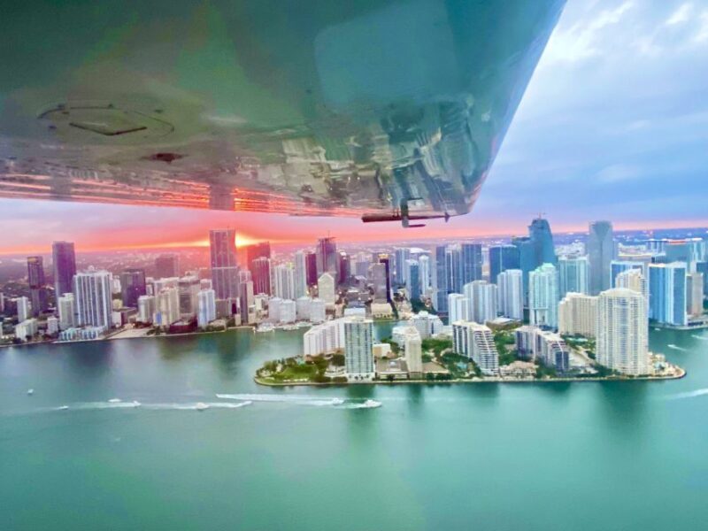Miami Sunset: Private Luxury Airplane Tour - The Aircraft and Comfort