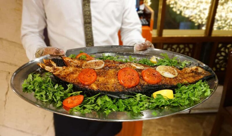 Middle Eastern Food & Culture Walk in Old Dubai - Key Points