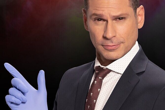 Mike Hammer Comedy Magic Show at the Four Queens Hotel - Introduction