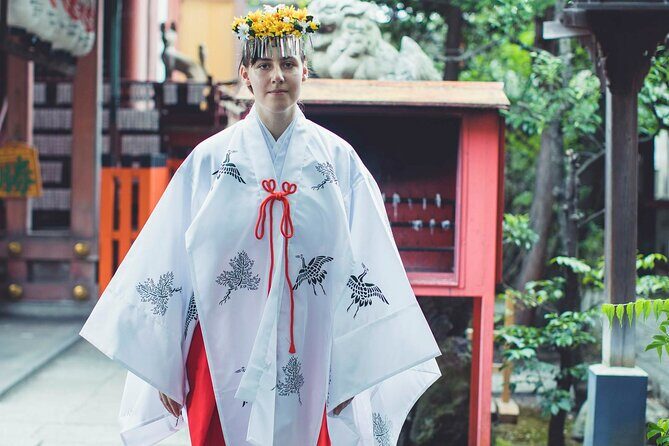 Miko Small Group Experience at Takenobu Inari Jinja Shrine - A Genuine Look at the Miko Small Group Experience at Takenobu Inari Jinja Shrine