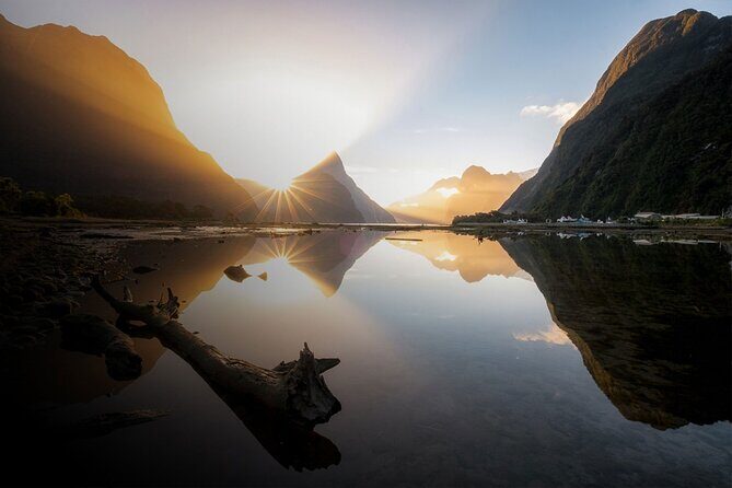 Milford Sound Business Class from Queenstown Cruise Lunch - Key Points