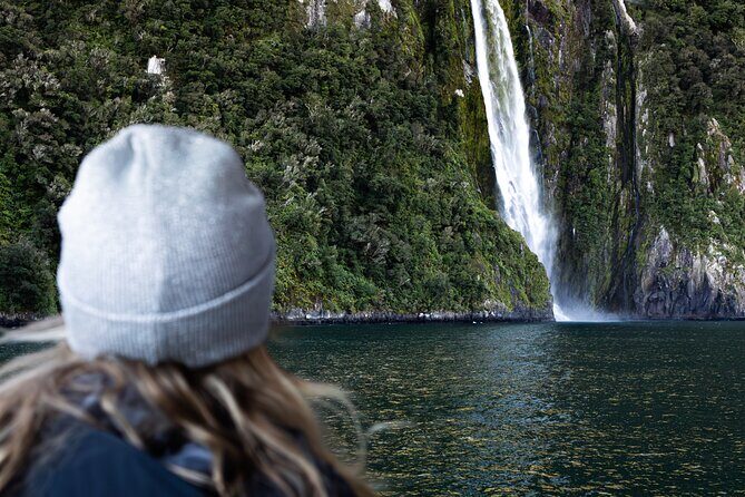Milford Sound Flight and Cruise ex Queenstown (incl Lunch) - FAQs