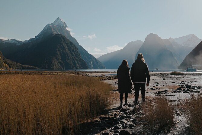 Milford Sound Fly Explore Fly ex Queenstown by Glenorchy Air - Key Points