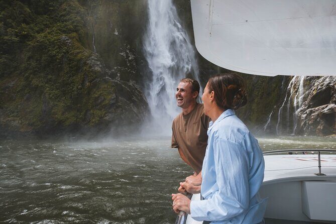 Milford Sound Nature Cruise with Cascade Room Upgrade - A Closer Look at the Milford Sound Nature Cruise with Cascade Room Upgrade
