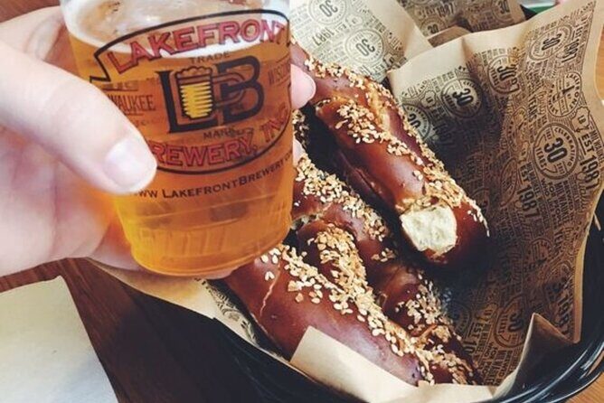 Milwaukee : Best Street Food Private Tour With A Local Guide - An In-Depth Look at the Milwaukee Street Food Tour