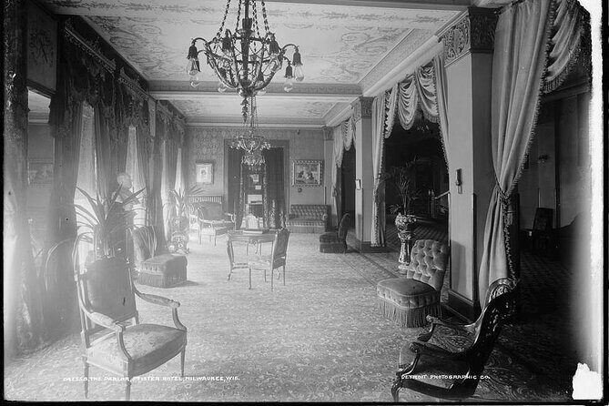 Milwaukee Downtown Ghost Tour - The Shadow of City Hall - Practical Details: What You Need to Know