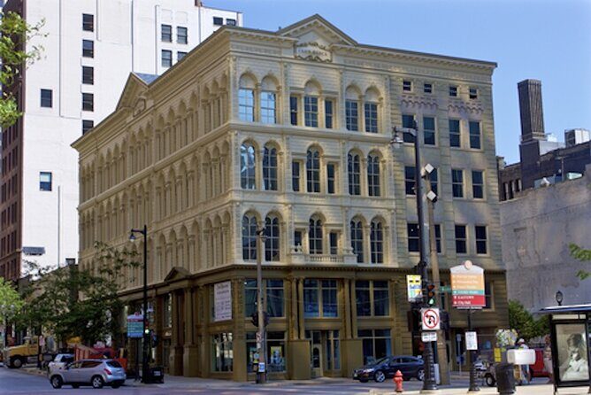 Milwaukee Historic Downtown Self Guided Walking Tour - FAQ
