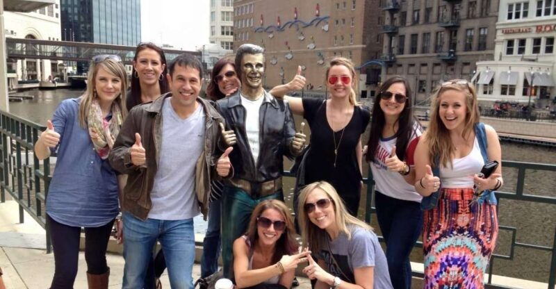 Milwaukee: Sightseeing Bus Tour - Who Should Consider This Tour?
