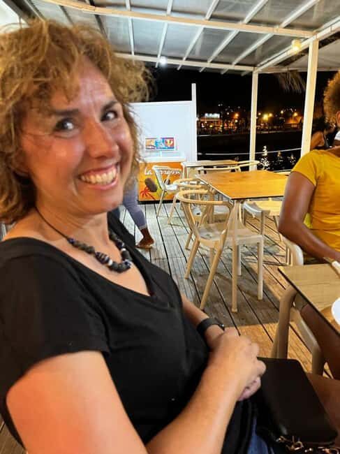 Mindelo Walking By Night - FAQ