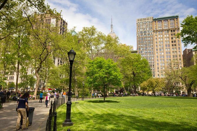 Mini Private Secondhand Shopping Tour in NYC - includes up to 6 - Key Points