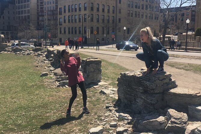 Minneapolis City Scavenger Hunt Excursion by 3Quest Challenge - Key Points
