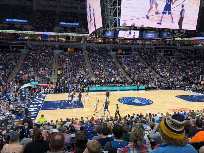 Minneapolis: Minnesota Timberwolves Basketball Game Ticket - What to Expect When You Attend a Timberwolves Game