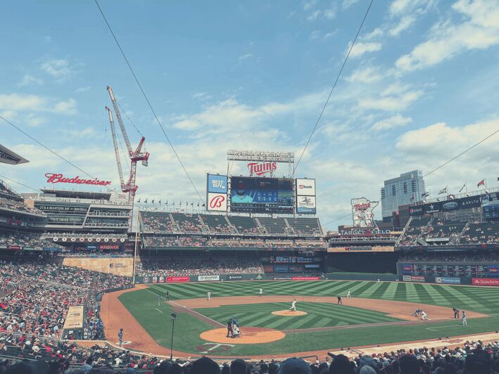 Minnesota Twins Baseball Game at Target Field - An In-Depth Look at the Minnesota Twins Game Experience