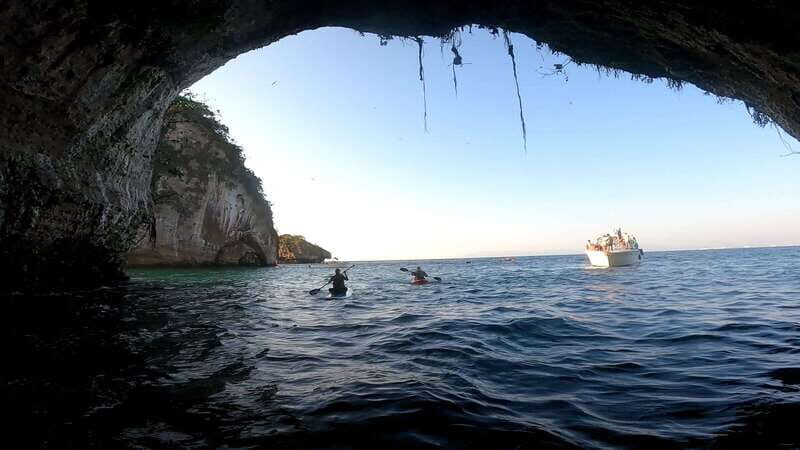 Mismaloya: Stand-Up Paddleboard & Snorkeling to Los Arcos - Key Points