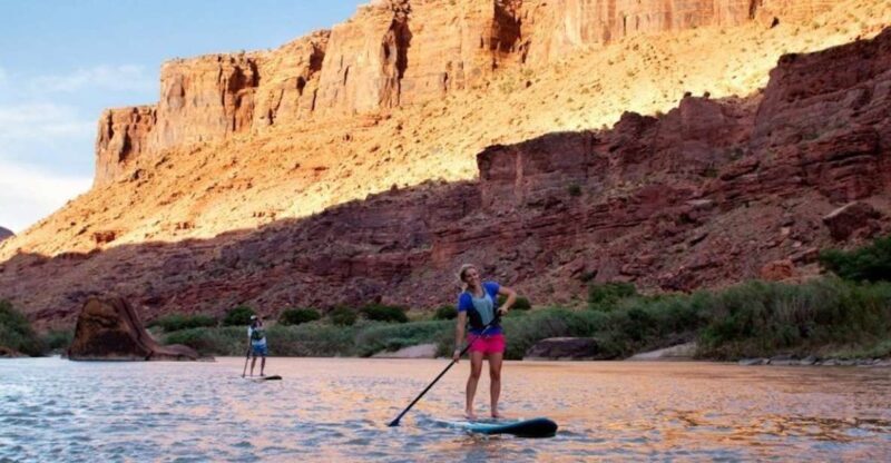 Moab: Stand-Up Paddleboard with small rapids on Colorado - Key Points