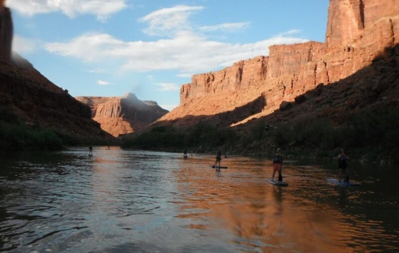 Moab: Stand-Up Paddleboard with small rapids on Colorado - An In-Depth Look at the Moab Paddleboard Experience