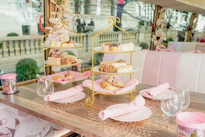 Mobile Tea Room Experience in New York - A Refreshing Way to See New York City: The Mobile Tea Room Experience