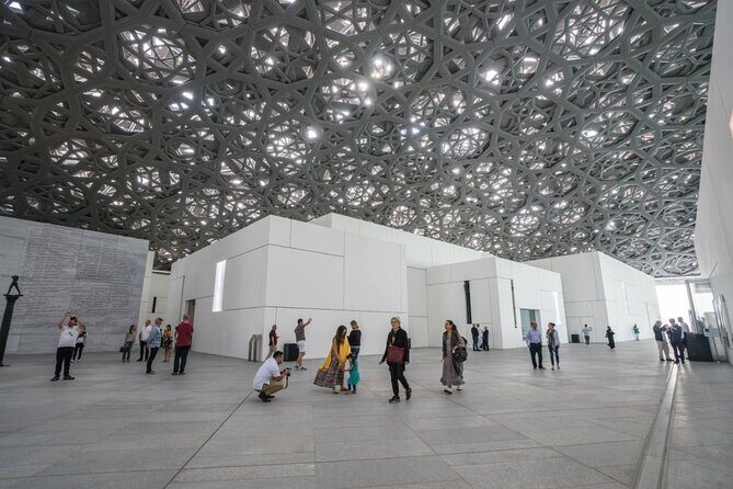Modernism to Traditions from UAE to OMAN with Fully Live Guided Tour- 11D / 10N - An Overview of the Experience
