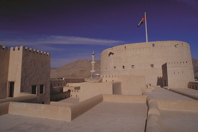 Modernism to Traditions from UAE to OMAN with Fully Live Guided Tour- 11D / 10N - Analyzing the Value