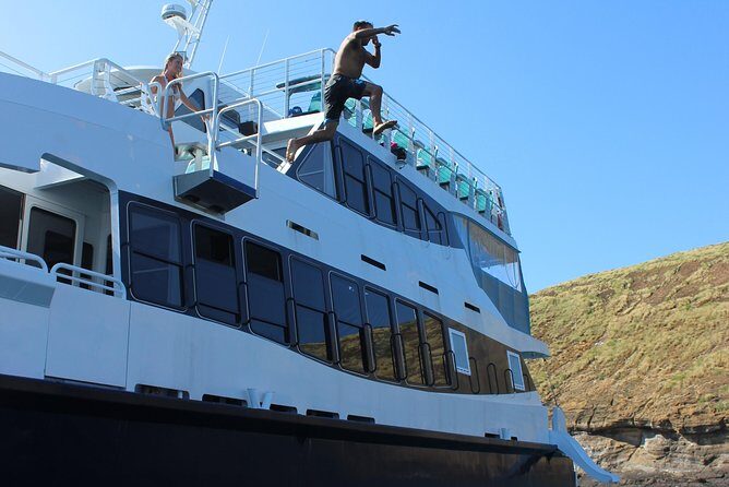 Molokini Snorkeling Adventure Aboard Calypso From Ma'alaea Harbor - Amenities & Comfort on Board