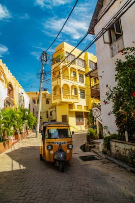 Mombasa: City, Fort Jesu, Old Town and Spice Market Tour - Key Points