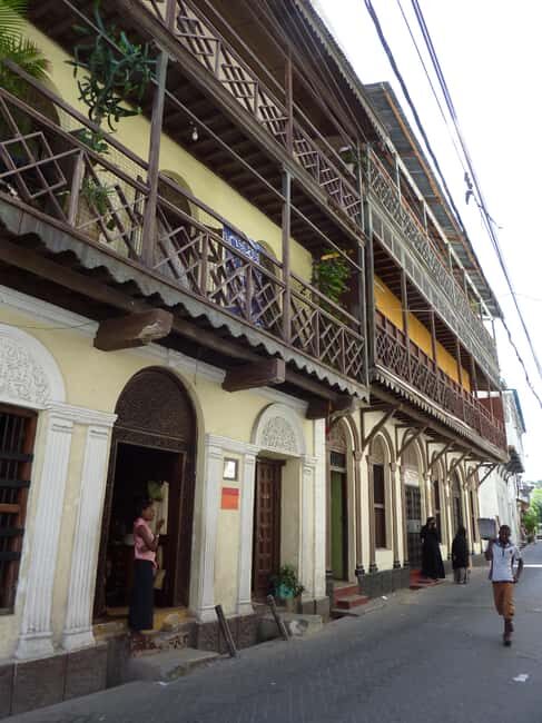 Mombasa Full Day City tour & Nguuni Nature Sanctuary - An In-Depth Look at the Mombasa Full Day Tour & Nguuni Sanctuary