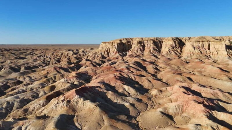 Mongolia : Winter Gobi Desert and Terelj National Park - Day 5: Tsagaan Suvarga (White Stupa)