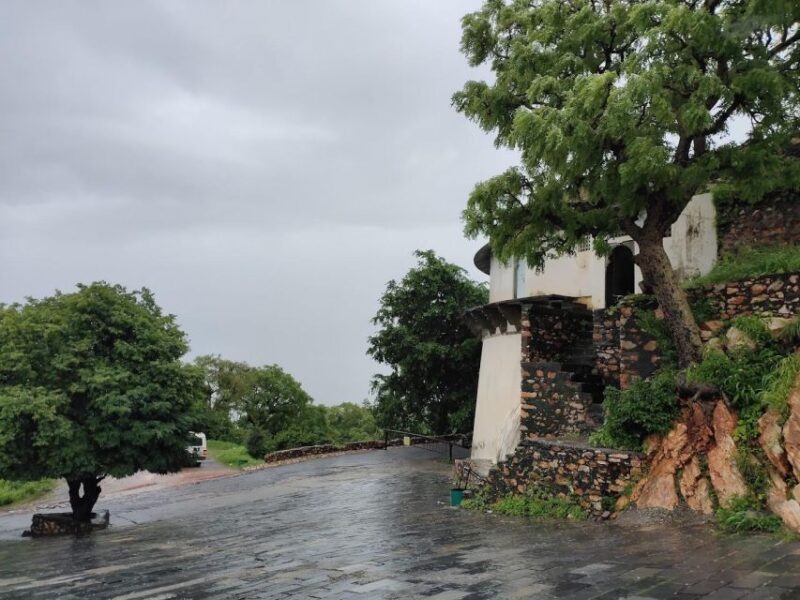 Monsoon Palace (Sajjangarh) E-bike Trail - An In-Depth Look at the Monsoon Palace E-bike Trail