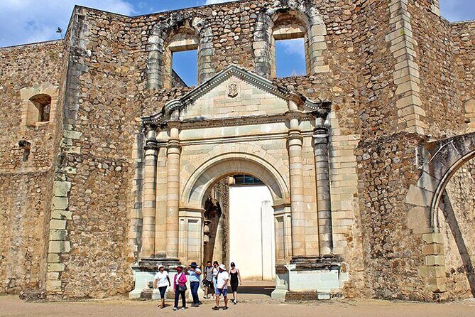 Montealban Tour - Visiting Monte Alban